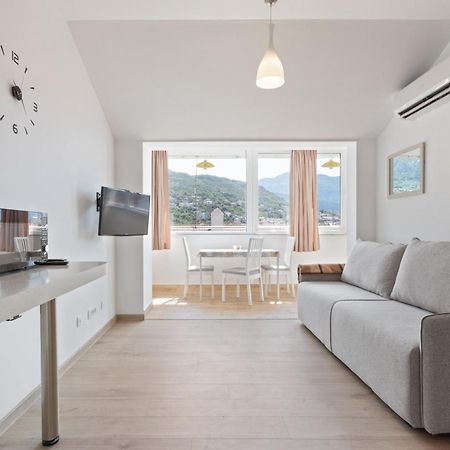 Apartment Dv Magnolia Tivat Ngoại thất bức ảnh